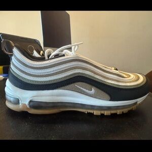 Nike Air Max 97 in White, Green, and Black Size 10